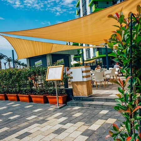 Sole Aparthotel Pool & Spa Mamaia Nord Нэводари Экстерьер фото