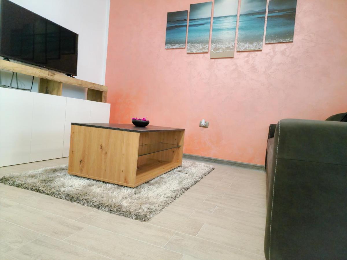 Sole Aparthotel Pool & Spa Mamaia Nord Нэводари Экстерьер фото