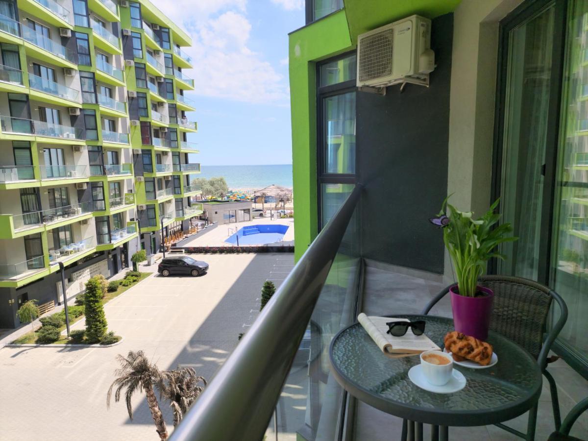 Sole Aparthotel Pool & Spa Mamaia Nord Нэводари Экстерьер фото