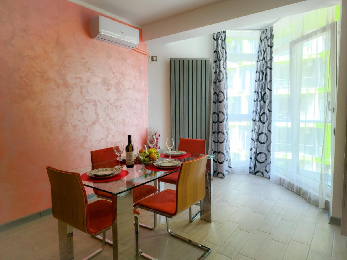 Sole Aparthotel Pool & Spa Mamaia Nord Нэводари Экстерьер фото