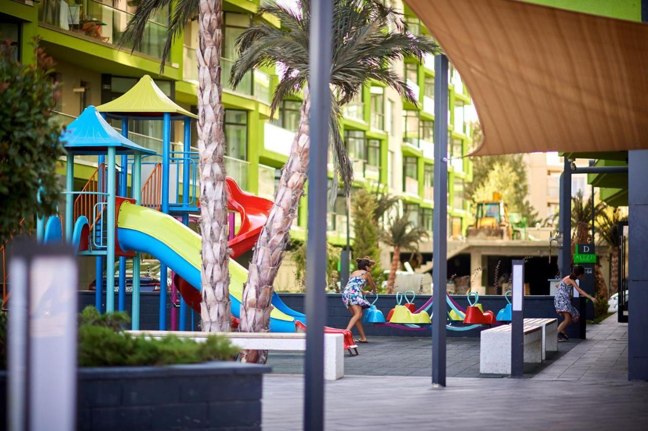 Sole Aparthotel Pool & Spa Mamaia Nord Нэводари Экстерьер фото