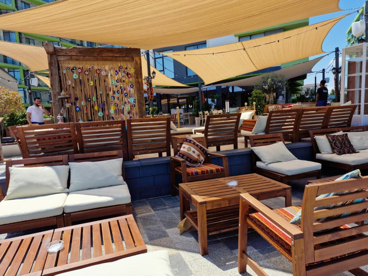 Sole Aparthotel Pool & Spa Mamaia Nord Нэводари Экстерьер фото